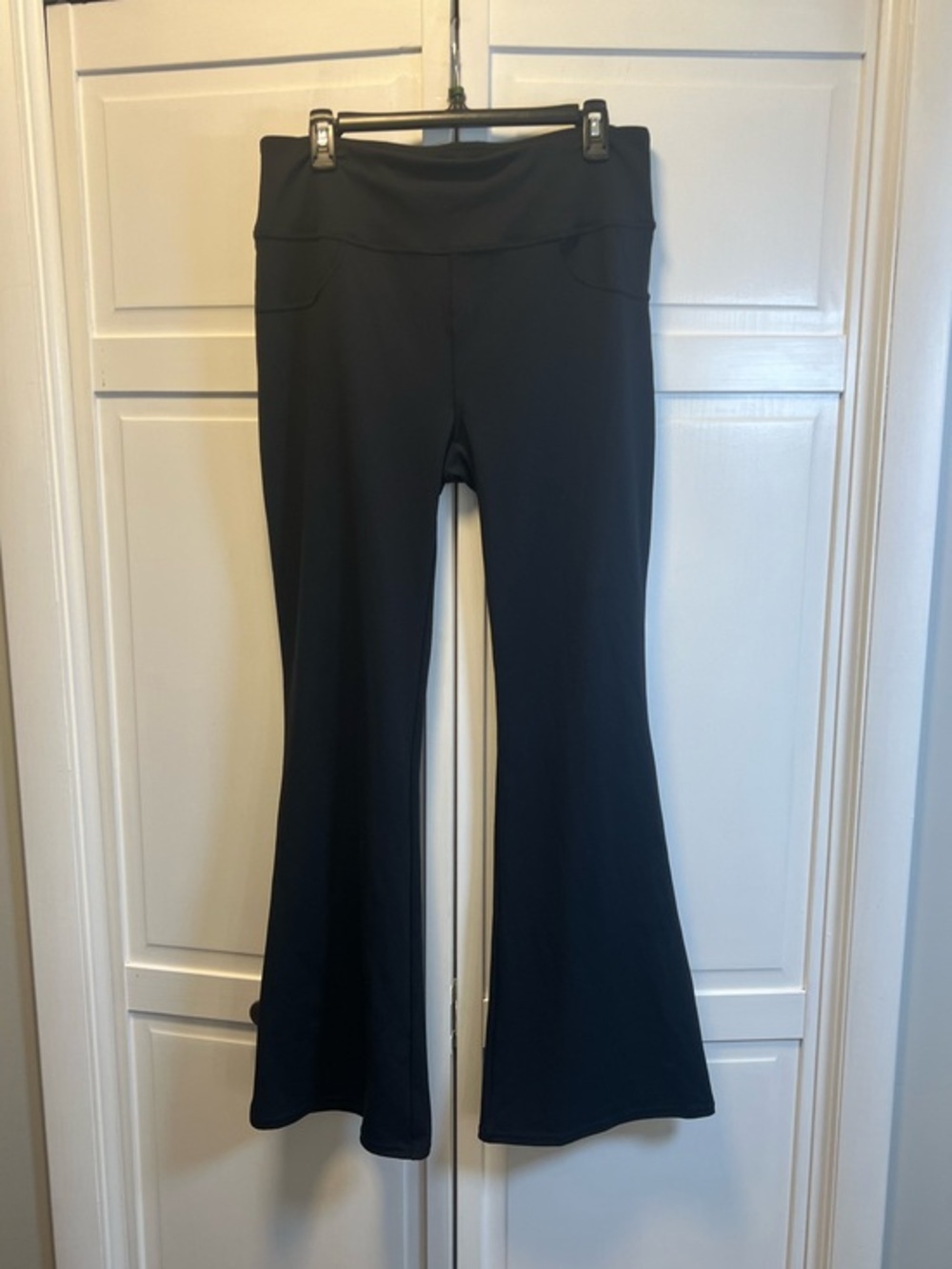 NWT Halara Women’s Pull-On Flare Pants Size XL Tall Color Black